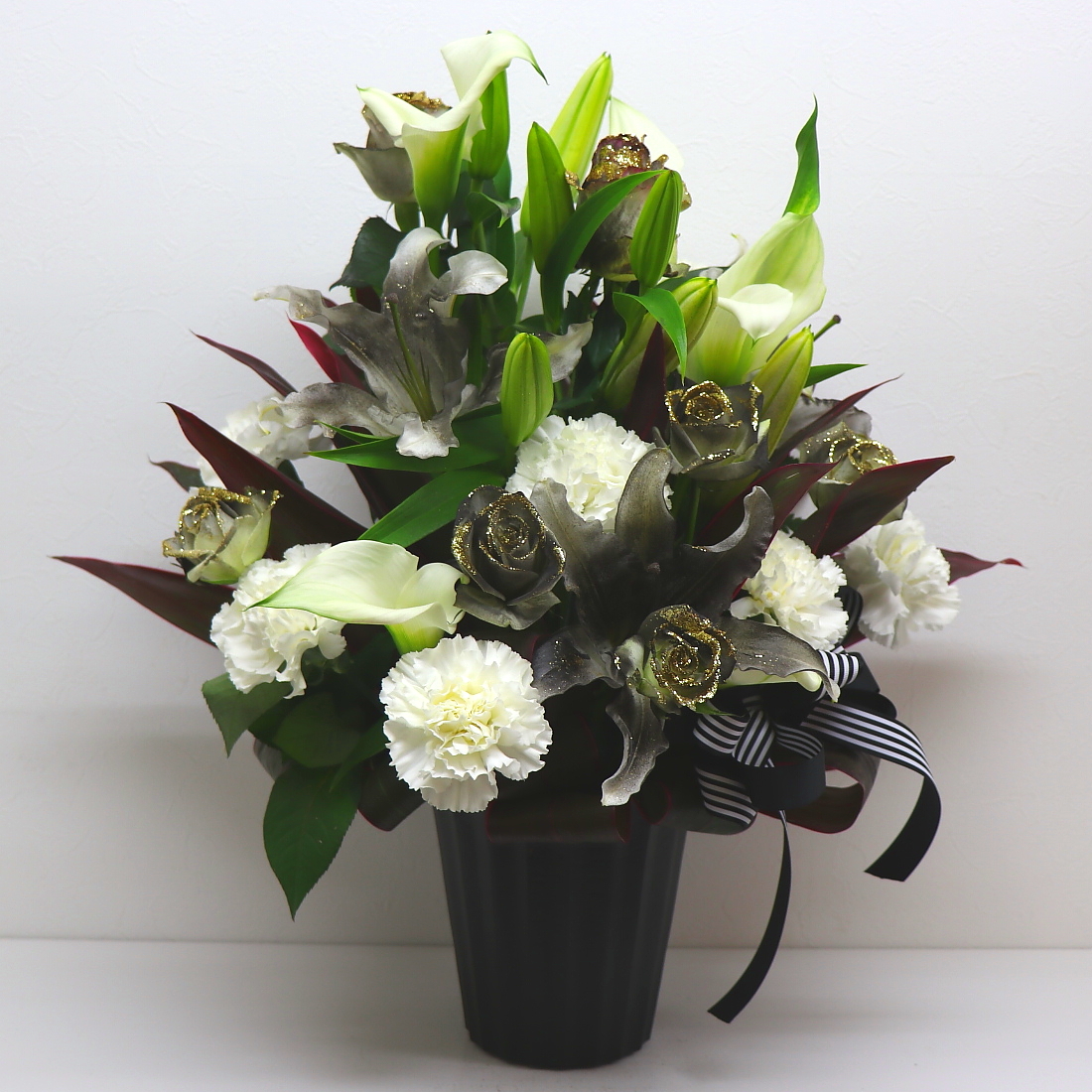 黒いバラのアレンジメント プリザーブドフラワー/黒バラのアレンジメント 商品詳細 観葉