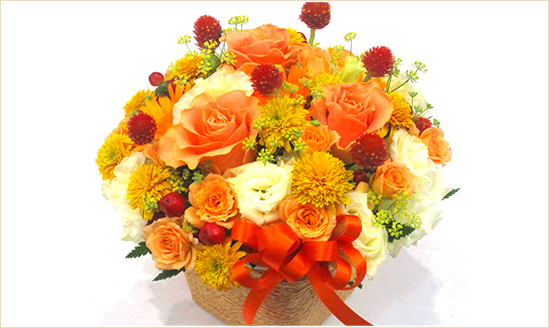 秋の結婚記念日の花を贈る