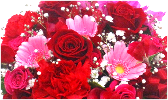 成人の日のピンク&レッド系の花